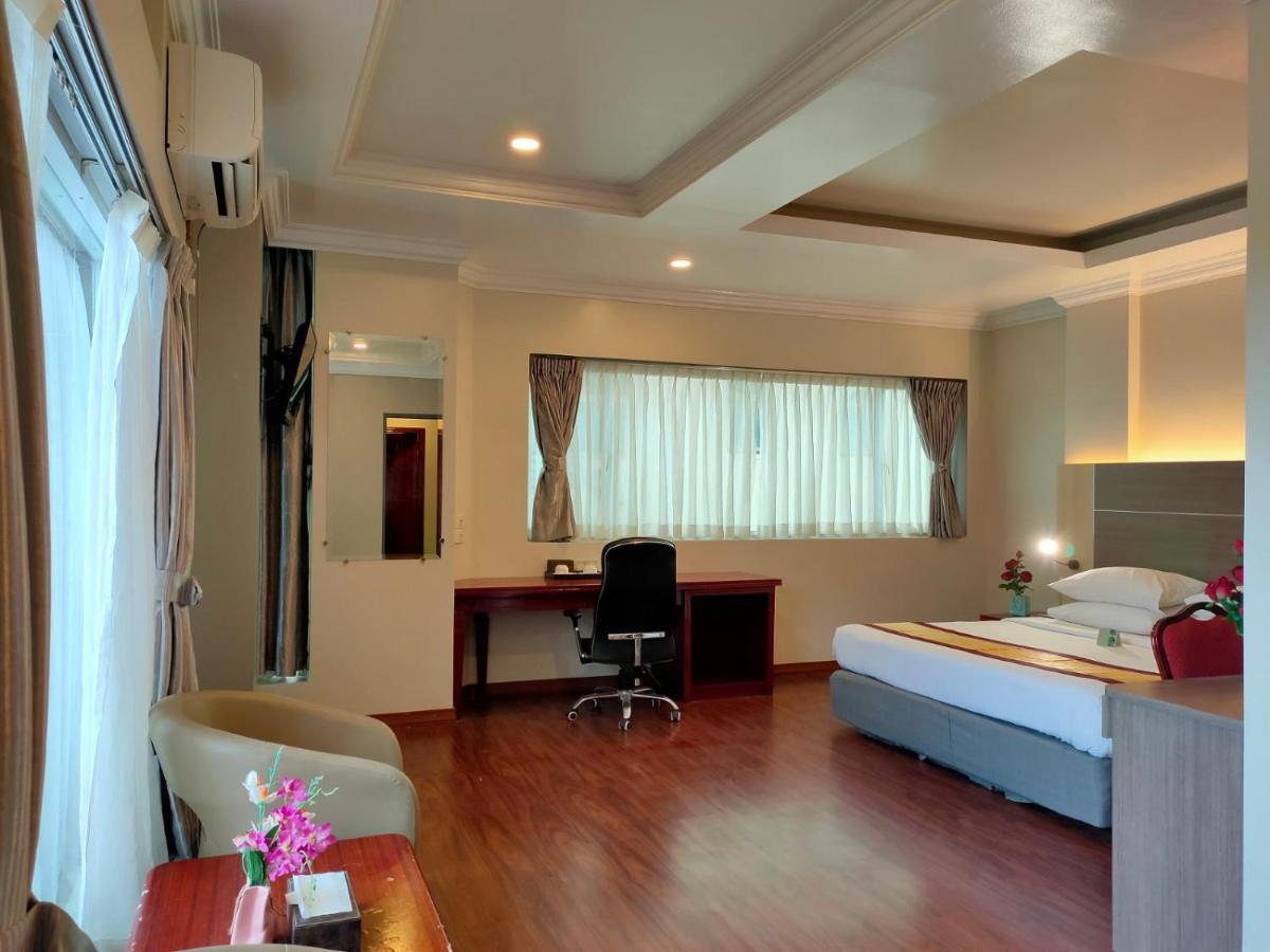 Hotel Grand United - Ahlone Branch Янгон Экстерьер фото