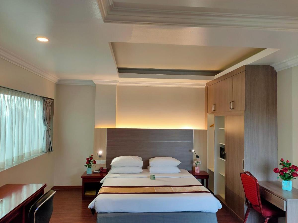 Hotel Grand United - Ahlone Branch Янгон Экстерьер фото