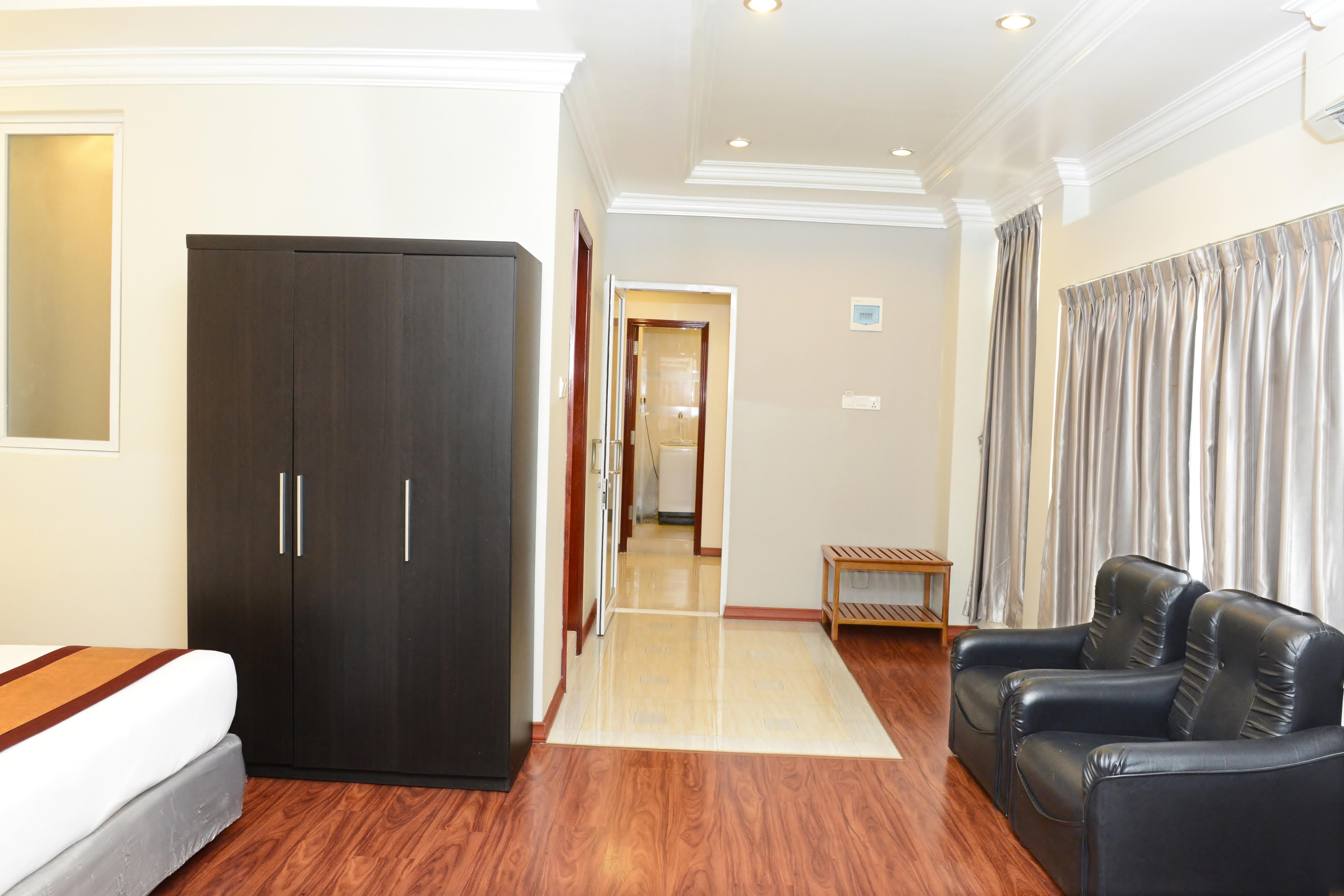 Hotel Grand United - Ahlone Branch Янгон Экстерьер фото