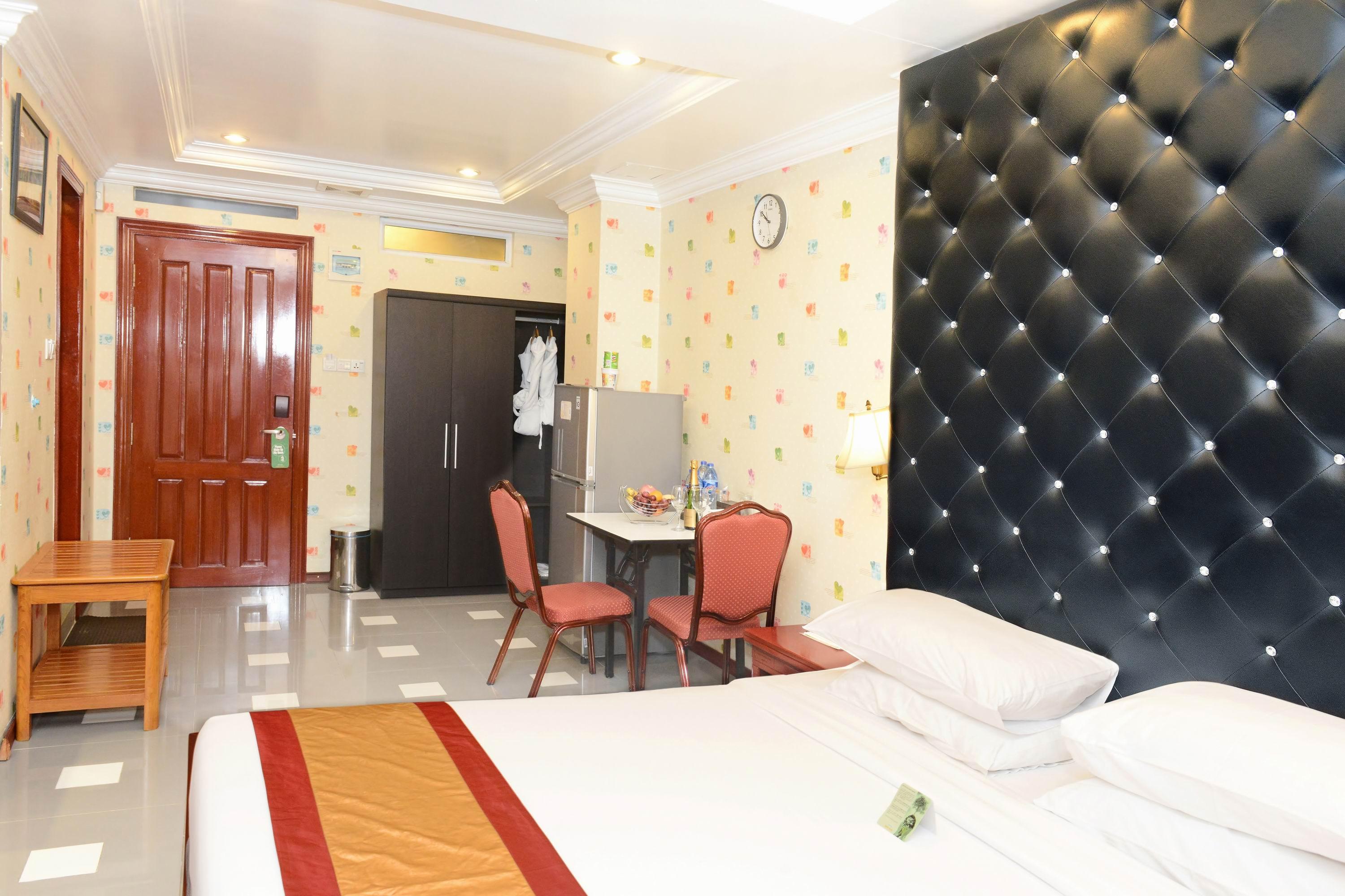 Hotel Grand United - Ahlone Branch Янгон Экстерьер фото