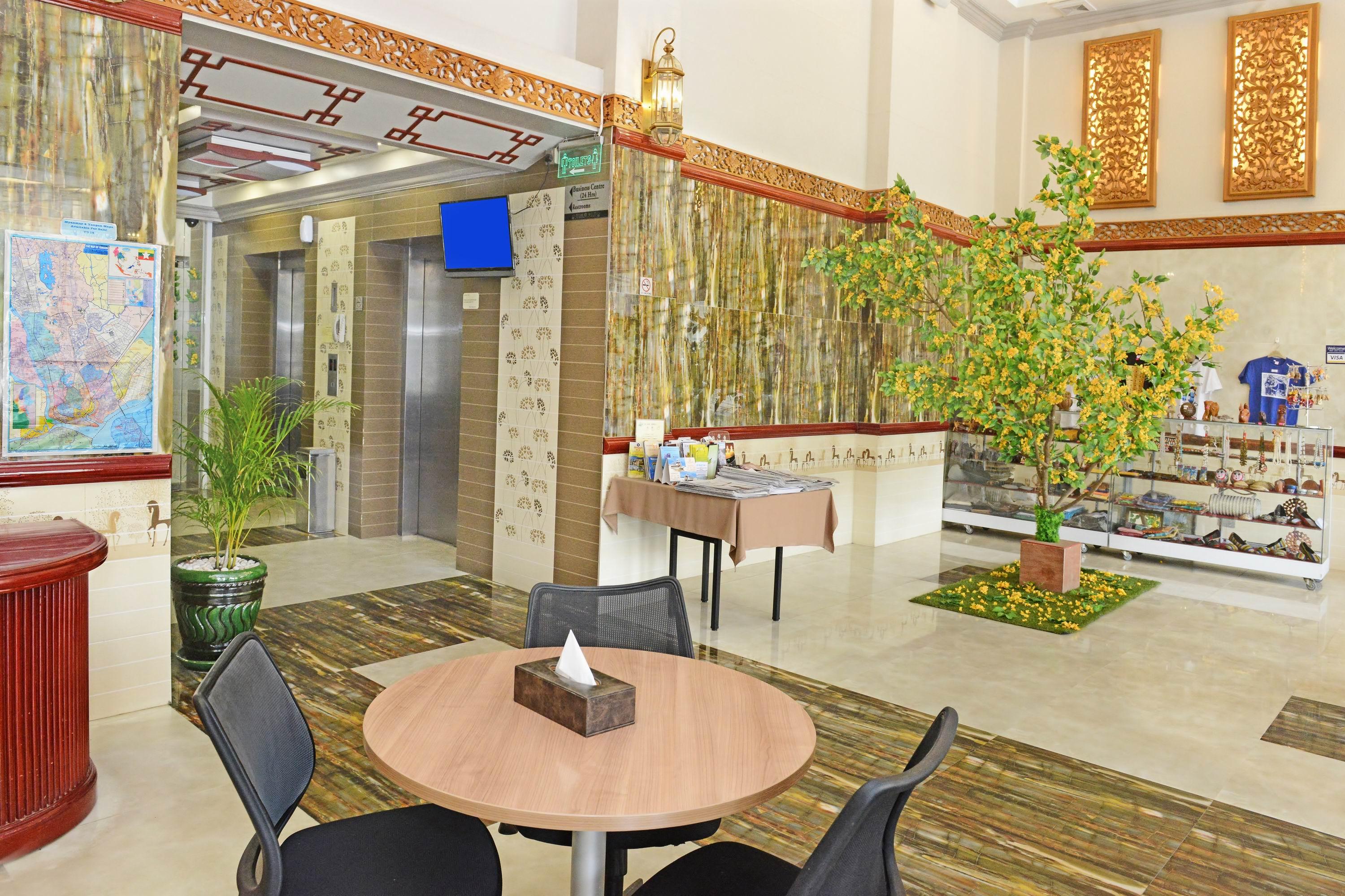 Hotel Grand United - Ahlone Branch Янгон Экстерьер фото