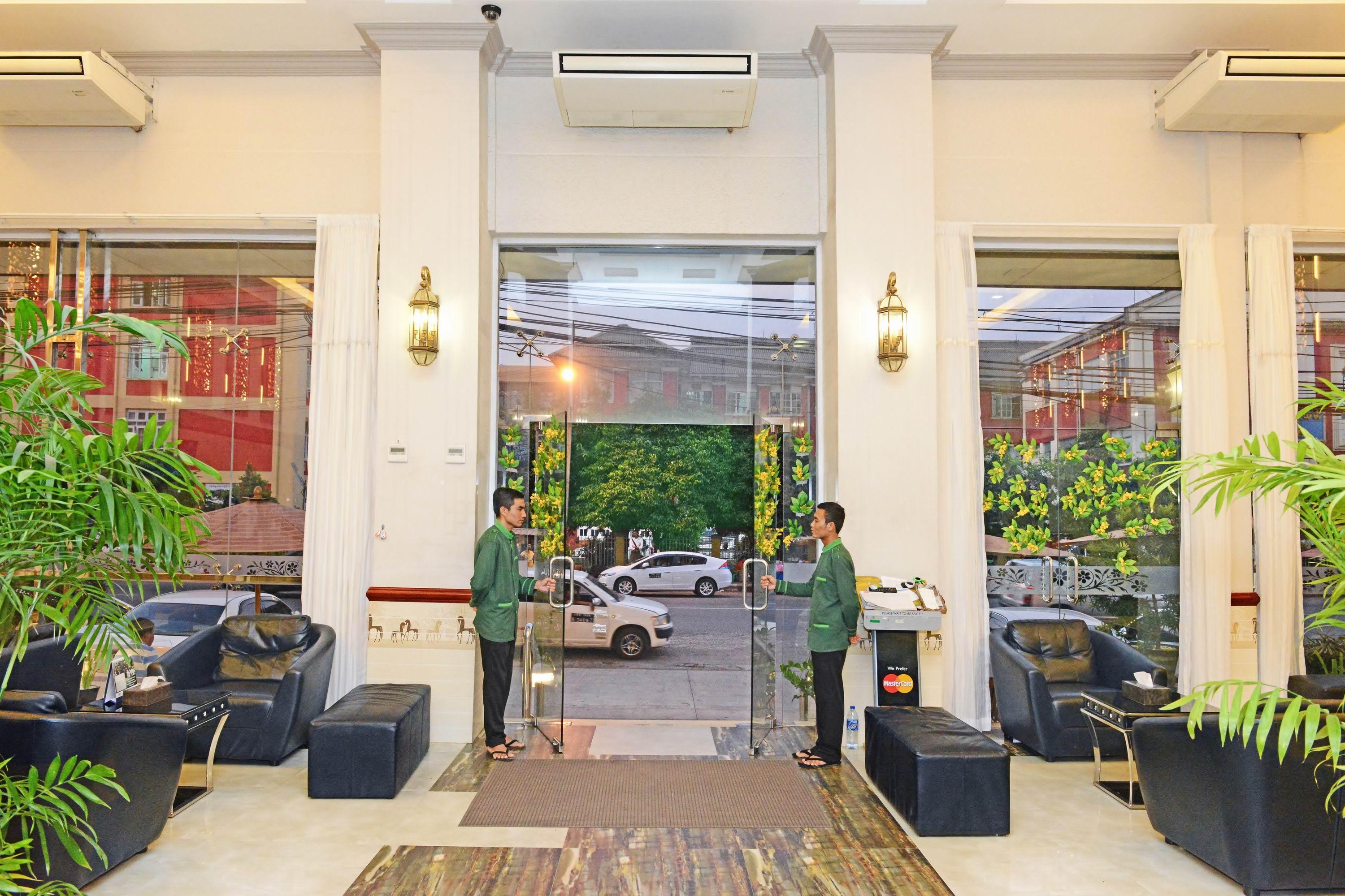 Hotel Grand United - Ahlone Branch Янгон Экстерьер фото