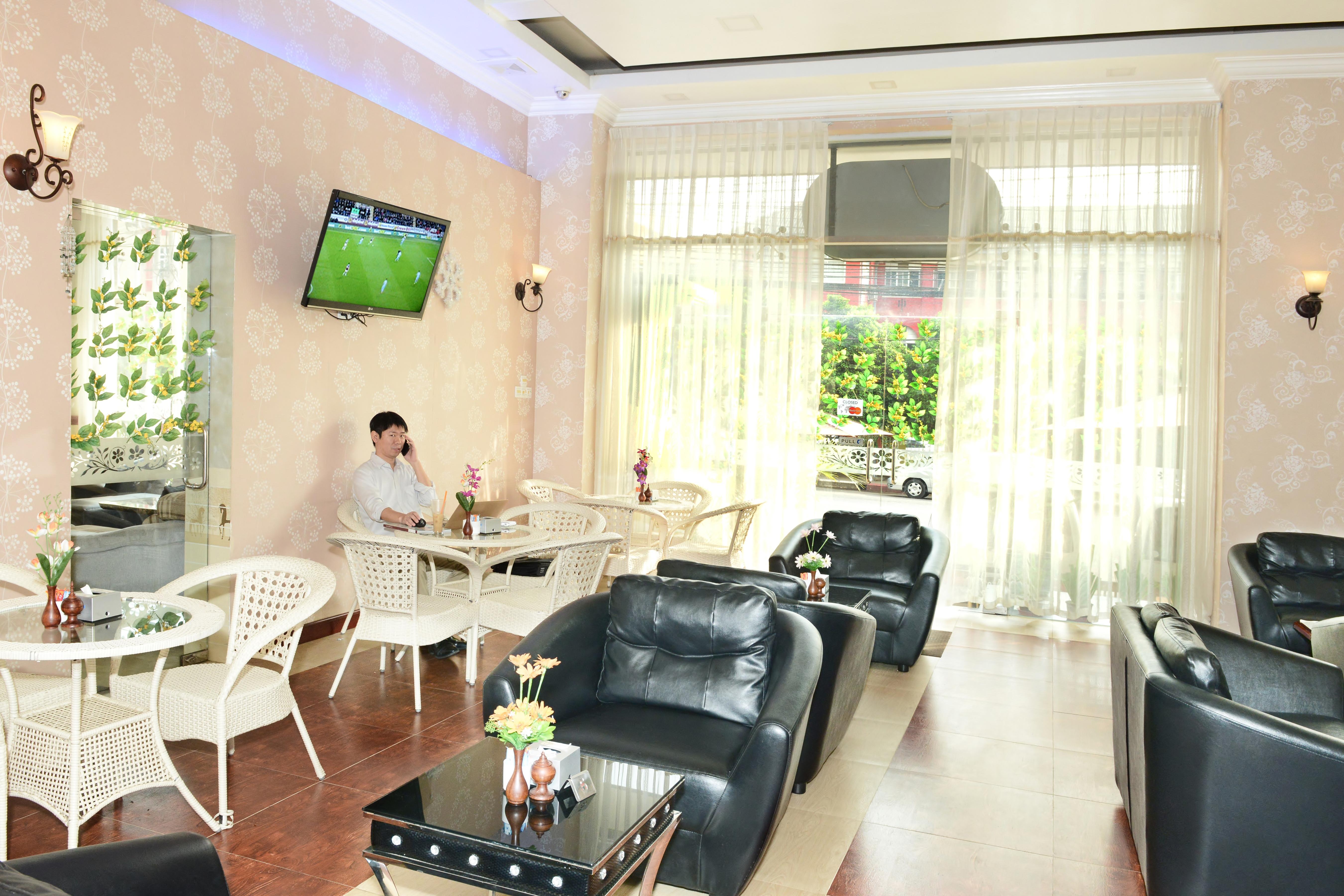 Hotel Grand United - Ahlone Branch Янгон Экстерьер фото
