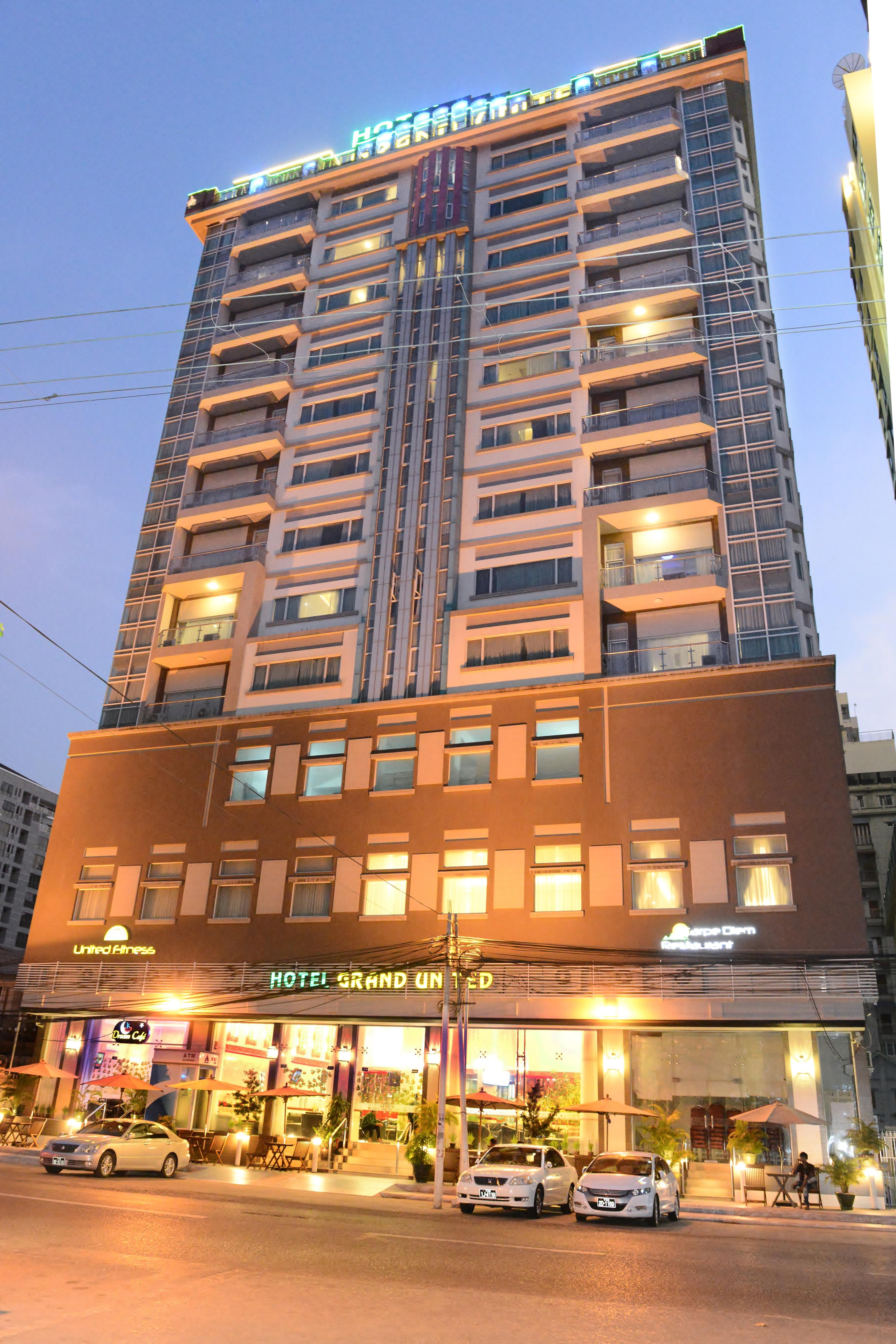 Hotel Grand United - Ahlone Branch Янгон Экстерьер фото